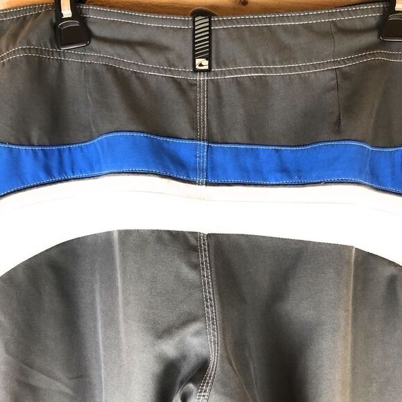 O'Neill Board Shorts - Picture 5 of 9